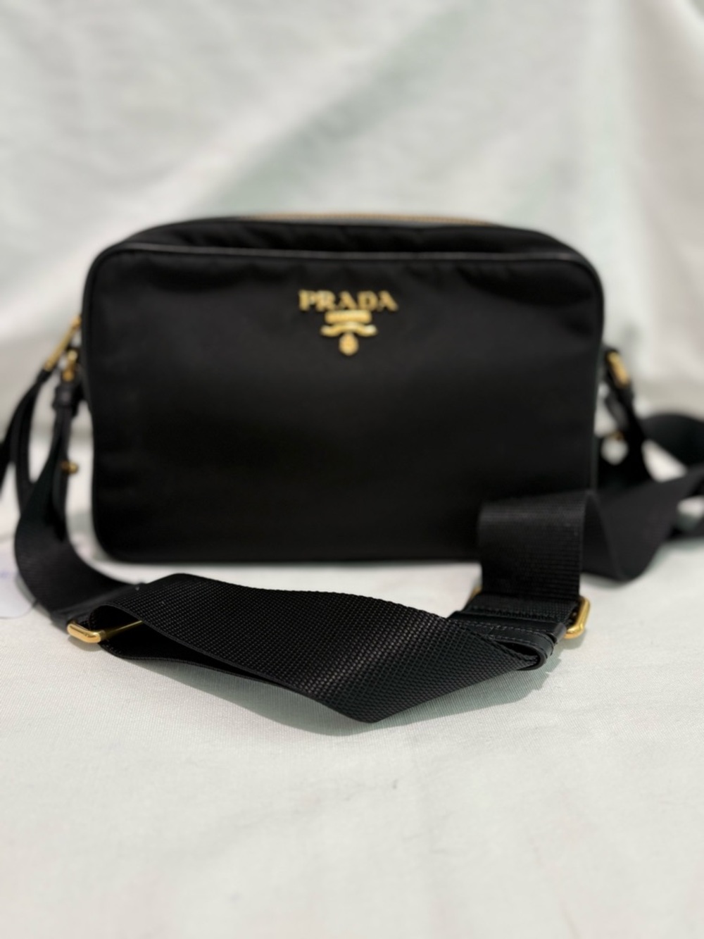 Authentic Prada black crossbody camera bag with cards - Picture 13 of 13